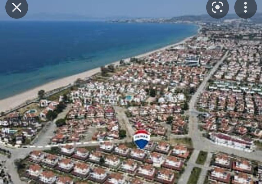 Villa Villa *